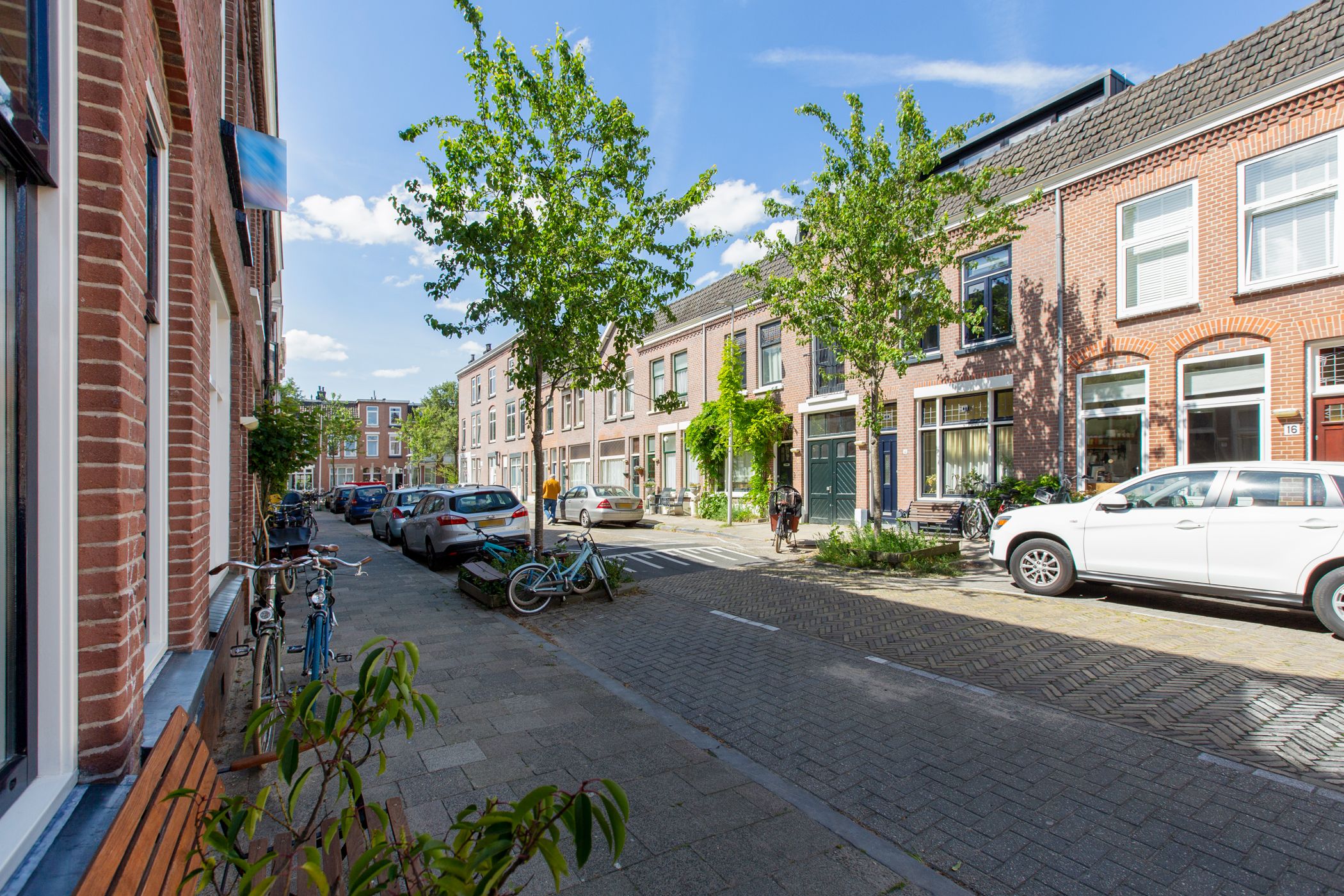 Foto 21 van Van Limburg Brouwerstraat 13