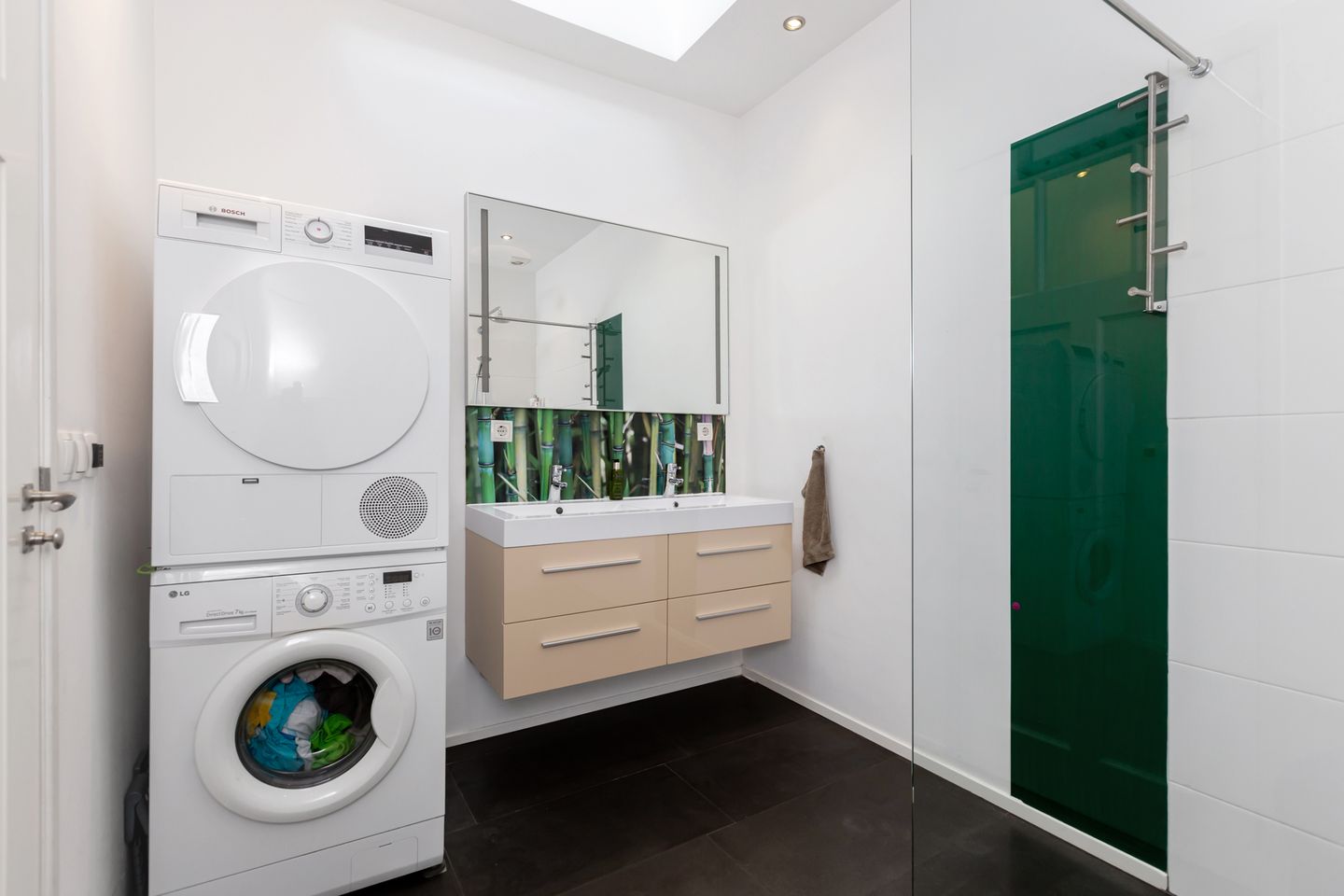 Foto 29 van Van Limburg Brouwerstraat 13