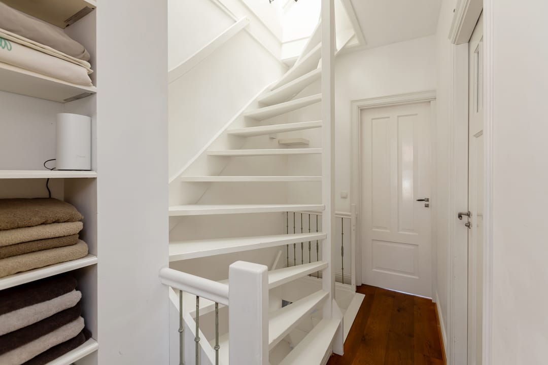 Foto 31 van Van Limburg Brouwerstraat 13