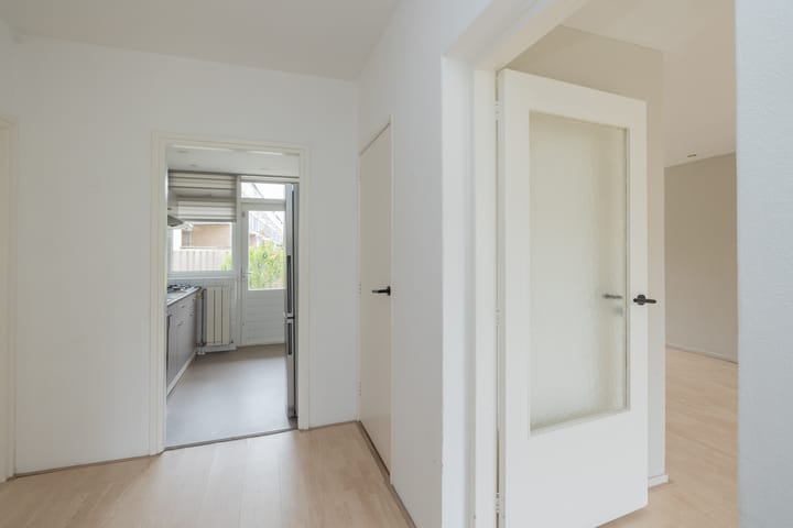 Foto 10 van Juliana van Stolberglaan 32