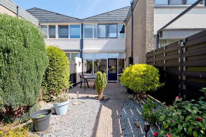 Foto 1 van Ten Oeverlaan 76