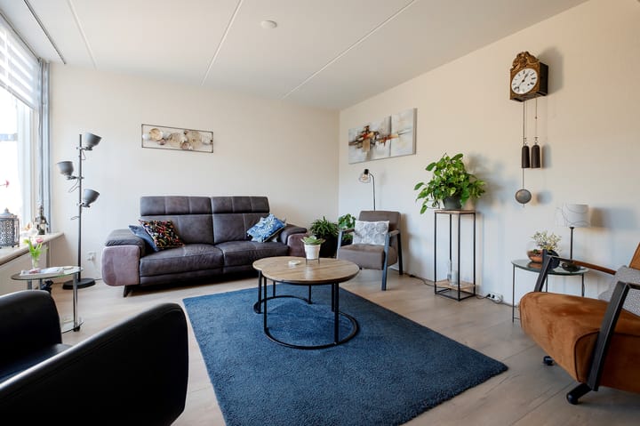 Foto 12 van Ten Oeverlaan 76