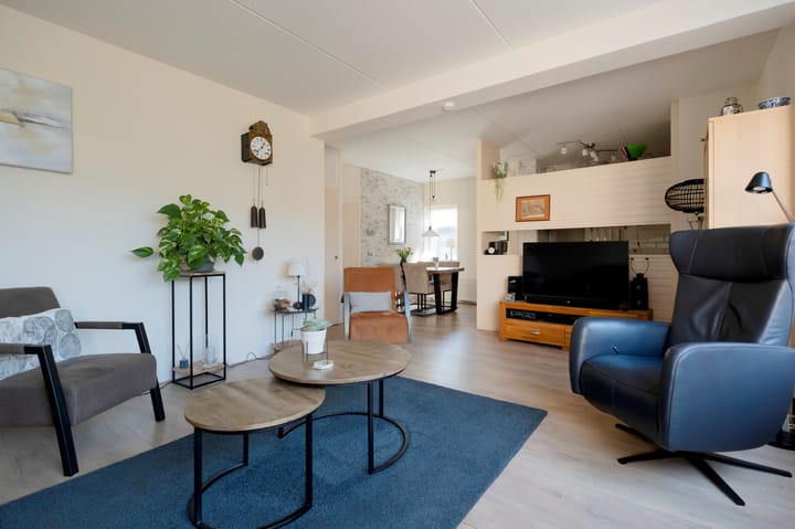 Foto 13 van Ten Oeverlaan 76