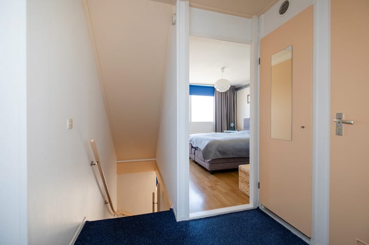 Foto 16 van Ten Oeverlaan 76