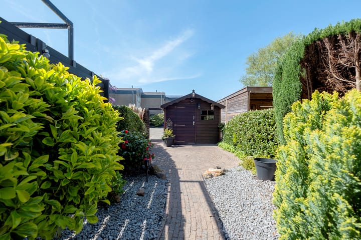 Foto 33 van Ten Oeverlaan 76