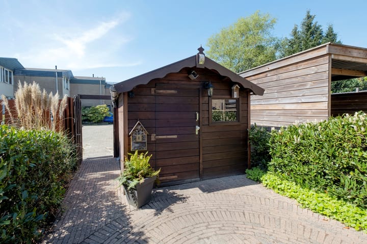 Foto 35 van Ten Oeverlaan 76