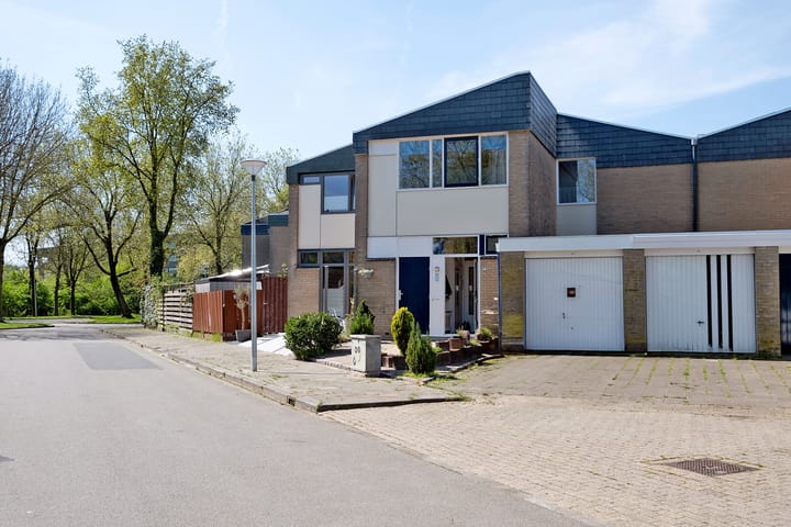 Foto 38 van Ten Oeverlaan 76