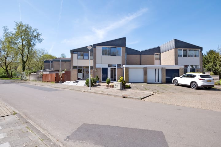 Foto 40 van Ten Oeverlaan 76