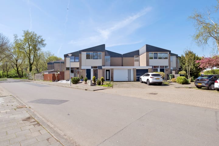 Foto 41 van Ten Oeverlaan 76