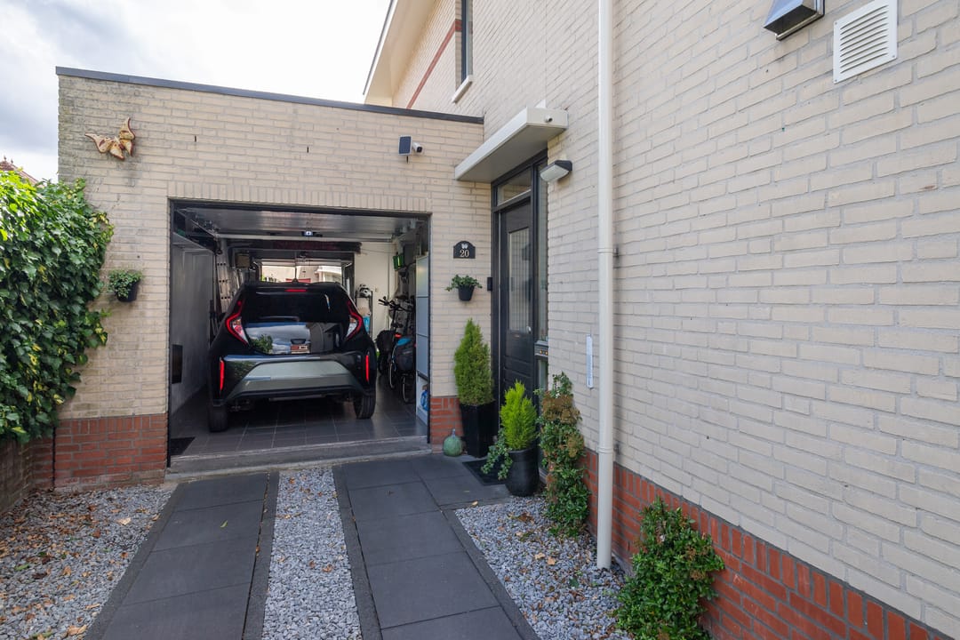 Photo 38 of Seine 20