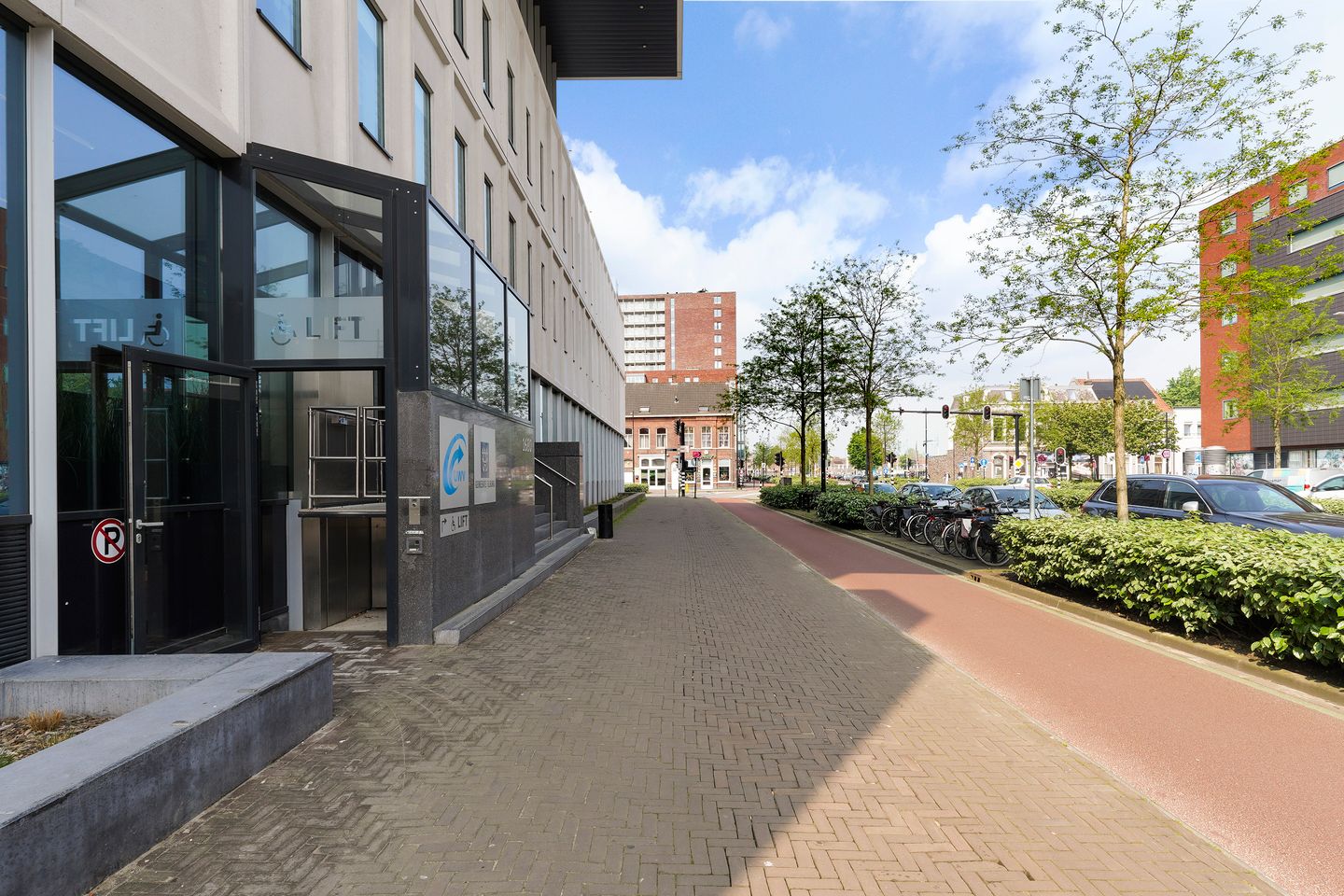 Bekijk foto 4 van Burgemeester Brokxlaan 1680