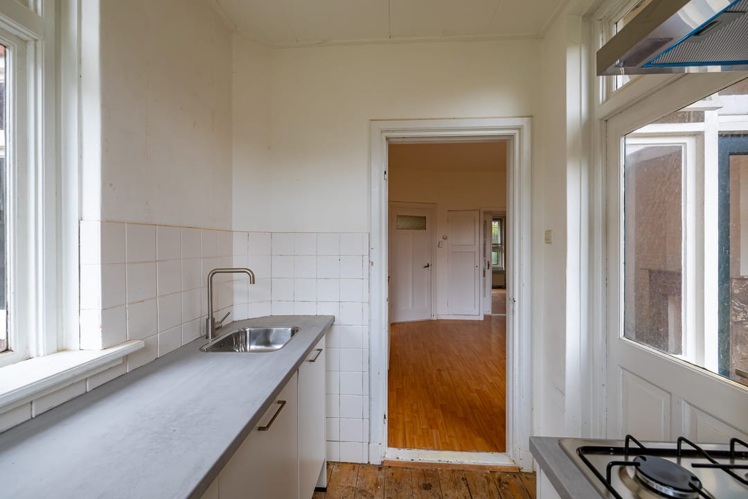 Foto 16 van Van Swinderenstraat 44