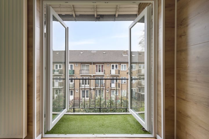 Photo 15 of Pieter de Hooghlaan 50