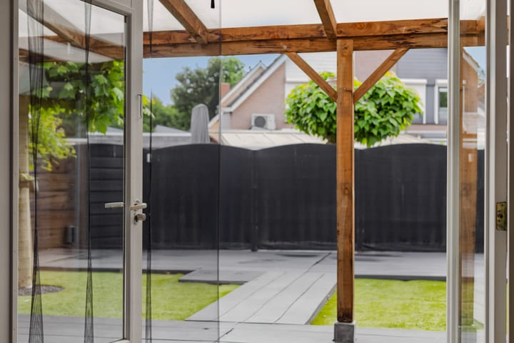 Foto 24 van Brabanthof 9