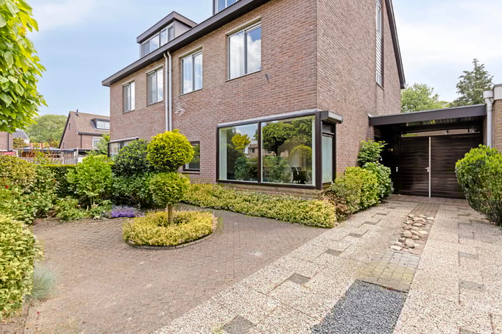 Photo 2 of Laan van Zuilenveld 24