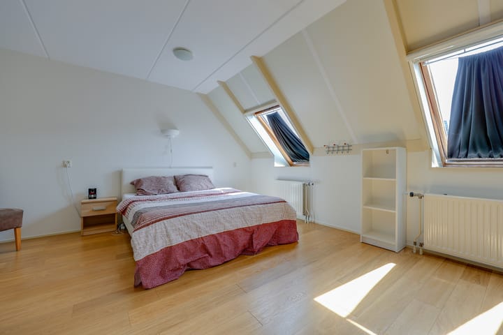 Foto 13 van Buñuellaan 49