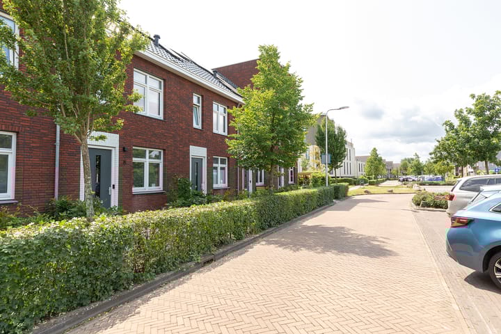 Foto 6 van Dolf van der Lindenstraat 6