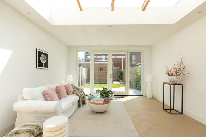 Foto 7 van Dolf van der Lindenstraat 6