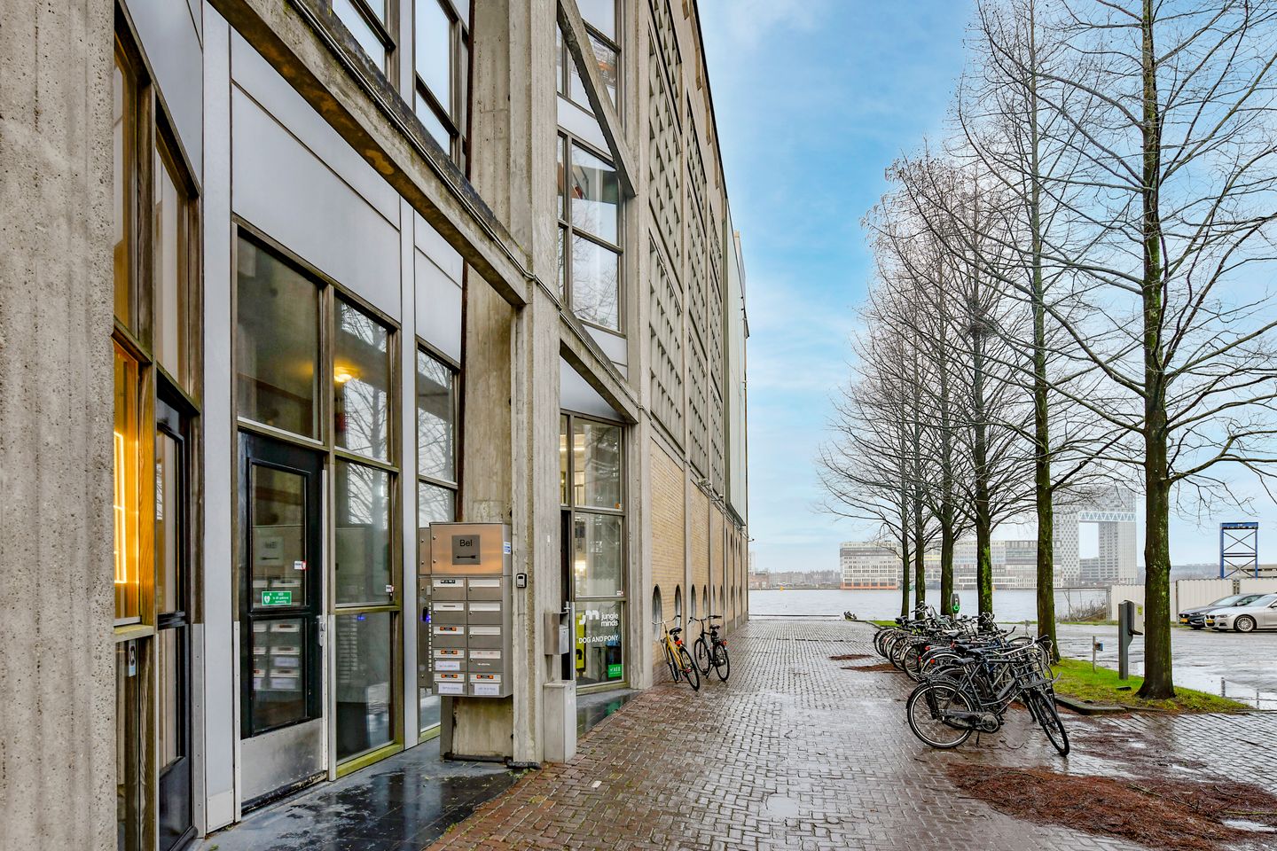 View photo 3 of Grasweg 83