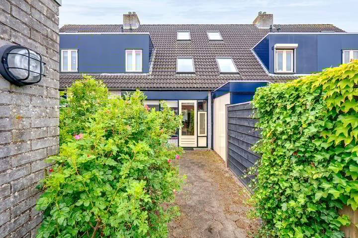 Foto 20 van Acacia 18