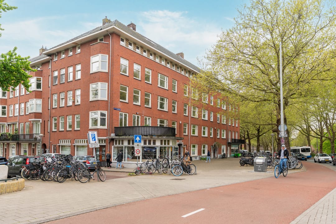 Photo 1 of Jan van Galenstraat 173-1