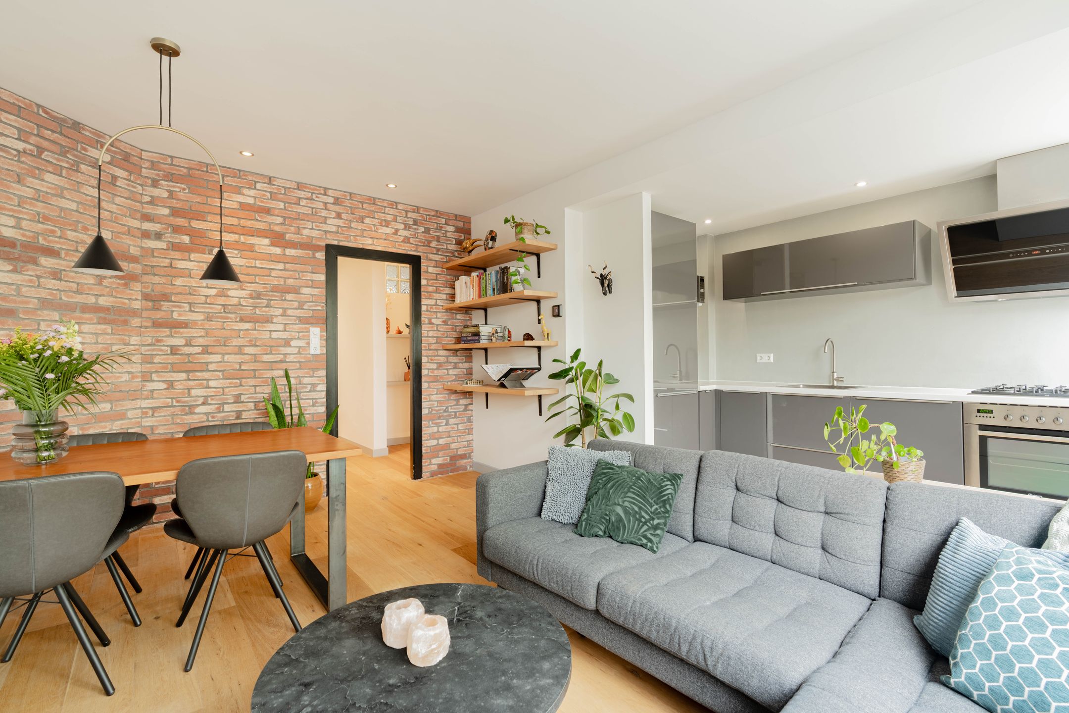 Photo 6 of Jan van Galenstraat 173-1