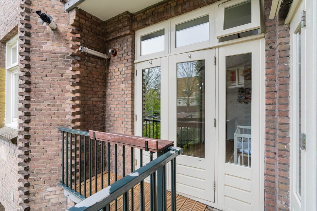 Photo 11 of Jan van Galenstraat 173-1