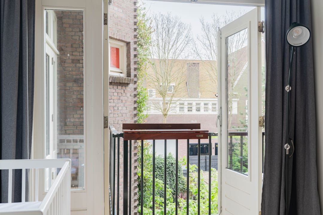 Photo 17 of Jan van Galenstraat 173-1