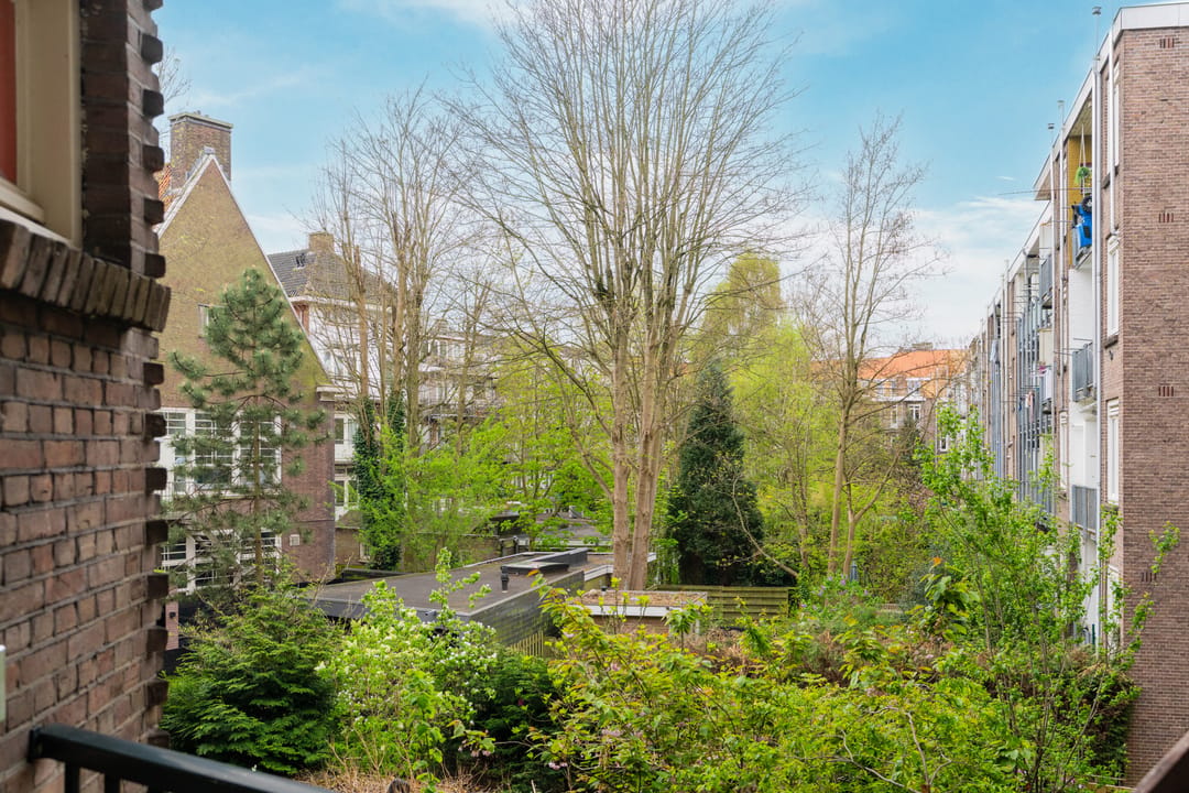 Photo 28 of Jan van Galenstraat 173-1