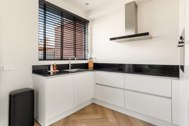 Foto 14 van Helmersstraat 19