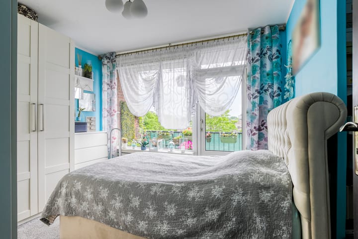 Foto 15 van Tholenstraat 24