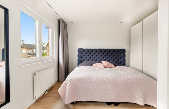 Foto 24 van Helmersstraat 19