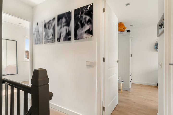 Foto 32 van Helmersstraat 19