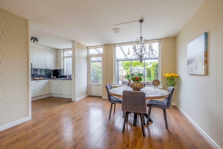 Foto 4 van Meeuwenlaan 18