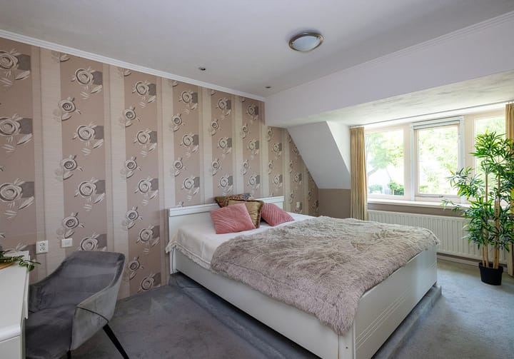 Foto 19 van Den Hof 9