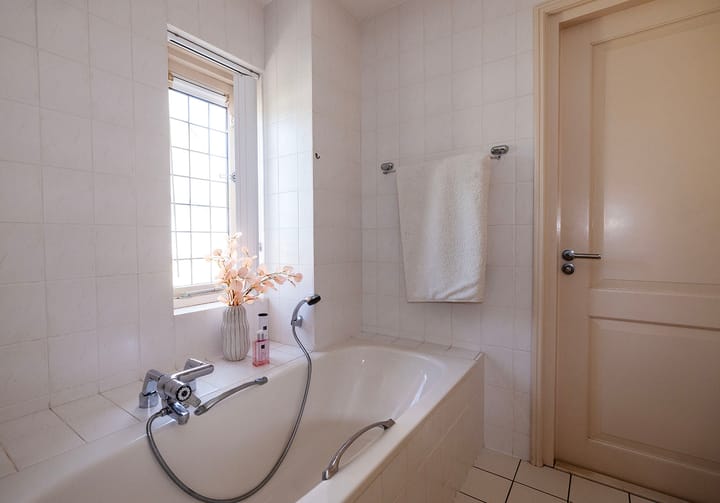 Foto 21 van Den Hof 9