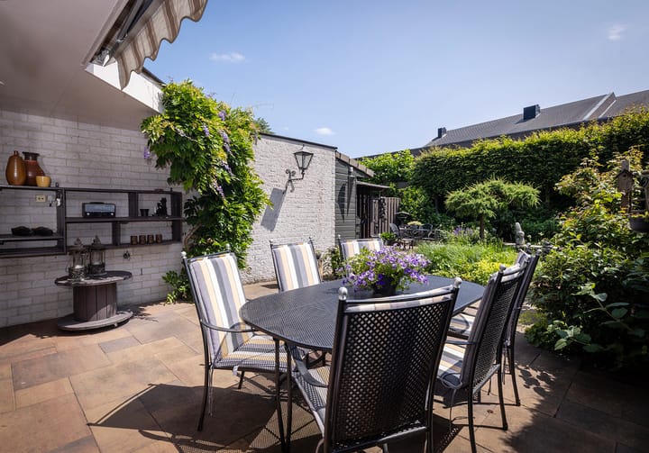 Foto 31 van Den Hof 9