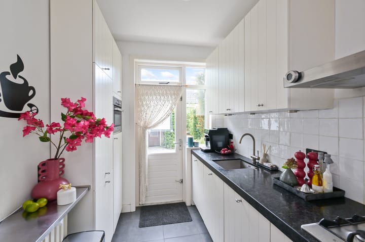 Foto 10 van Dr. Leenaersstraat 22