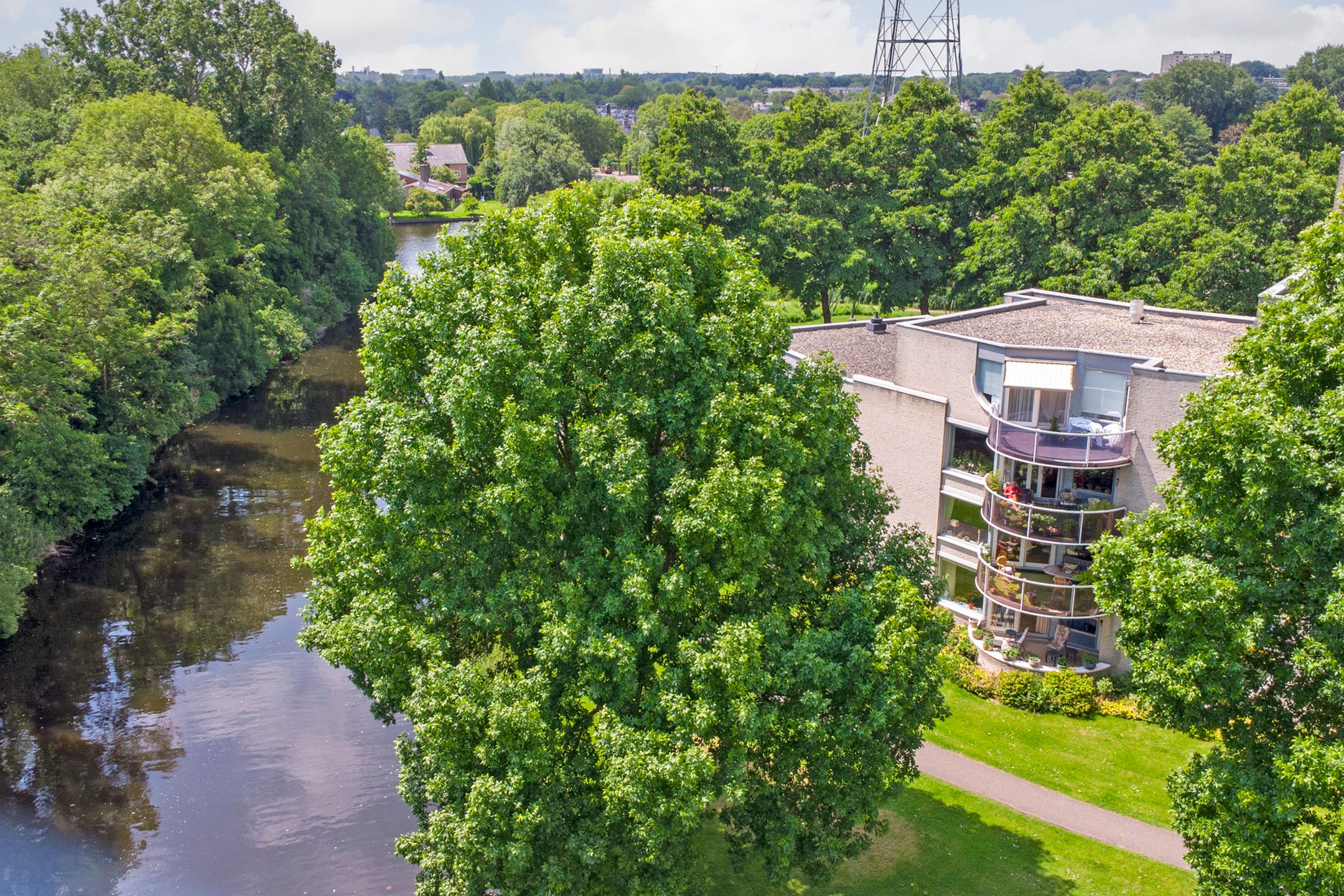 Foto 33 van Jan van Ruusbroeclaan 73