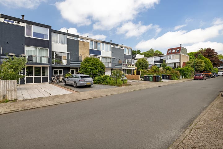 Foto 1 van Valeriaanstraat 34