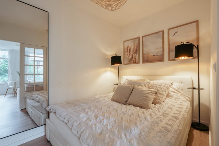 Photo 13 of Bilderdijkstraat 198-1A