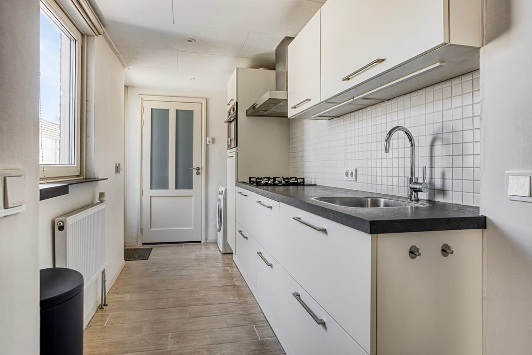 Foto 8 van Outshoornstraat 72