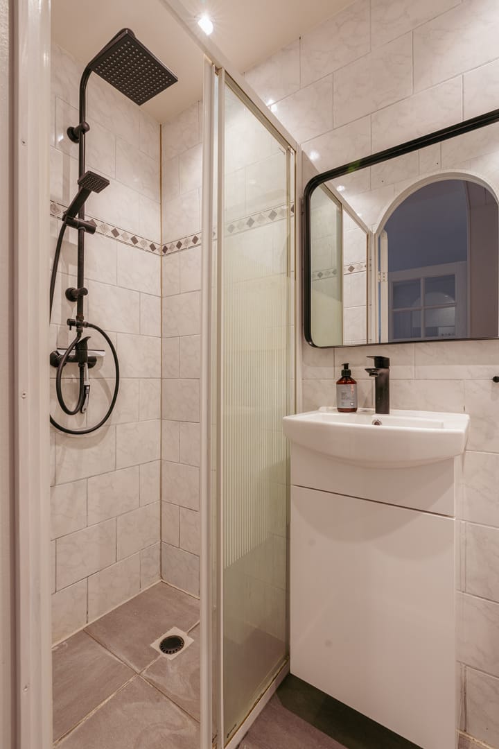 Photo 18 of Bilderdijkstraat 198-1A