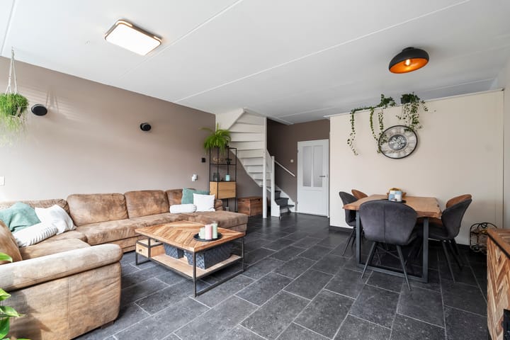 Foto 5 van Kruiszwin 3323