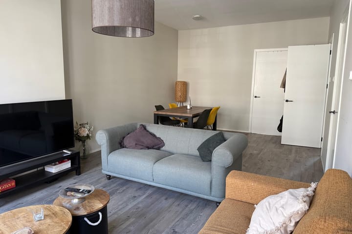 Photo 3 of Admiraal De Ruijterweg 132-1