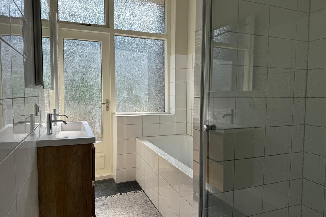 Foto 8 van Admiraal De Ruijterweg 132-1