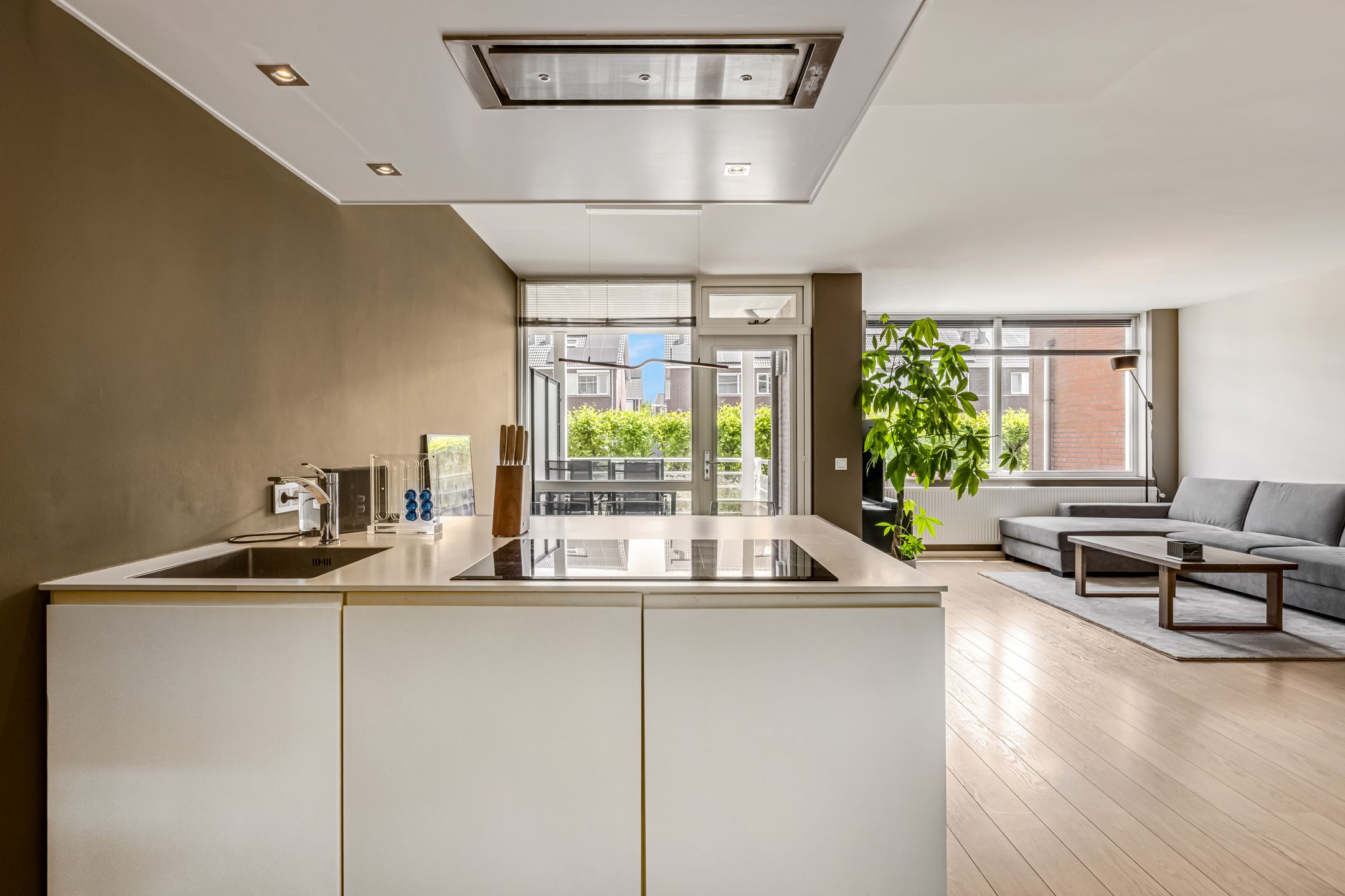 Photo 12 of Sestertiusstraat 50