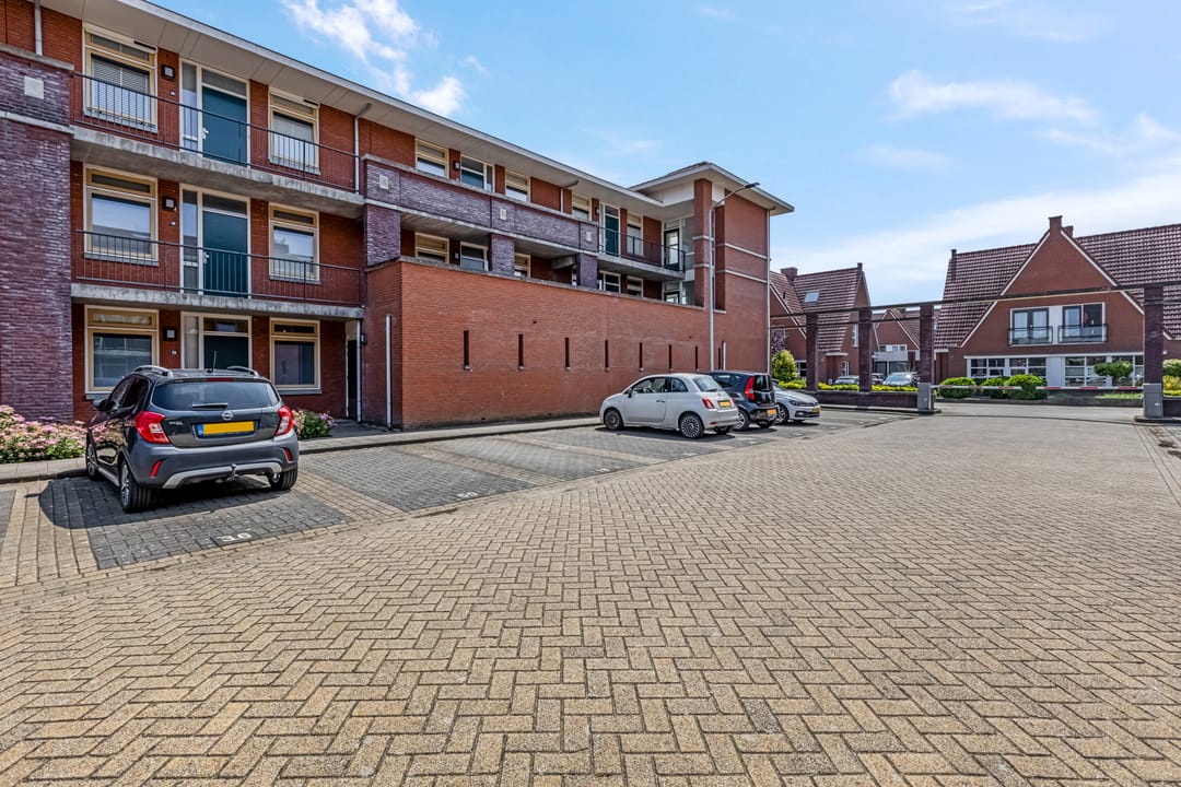 Photo 31 of Sestertiusstraat 50