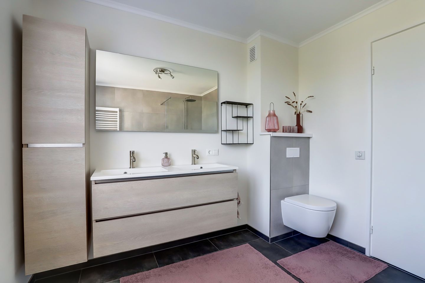 Foto 14 van Europa-ring 205