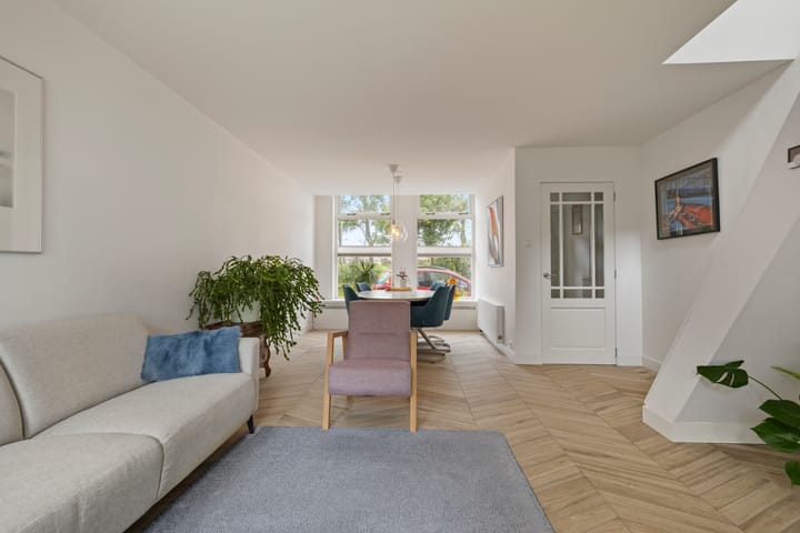 Photo 2 of Parallelweg 87